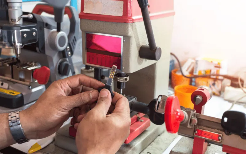 Outils serrurier